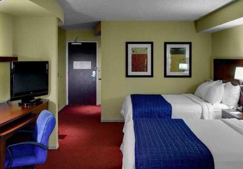 Courtyard By Marriott Fayetteville Exterior foto