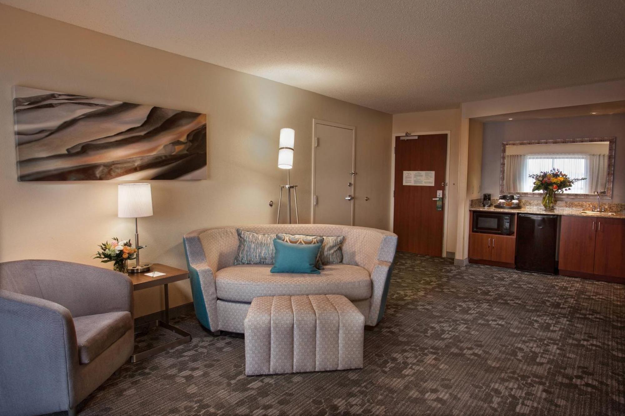 Courtyard By Marriott Fayetteville Exterior foto