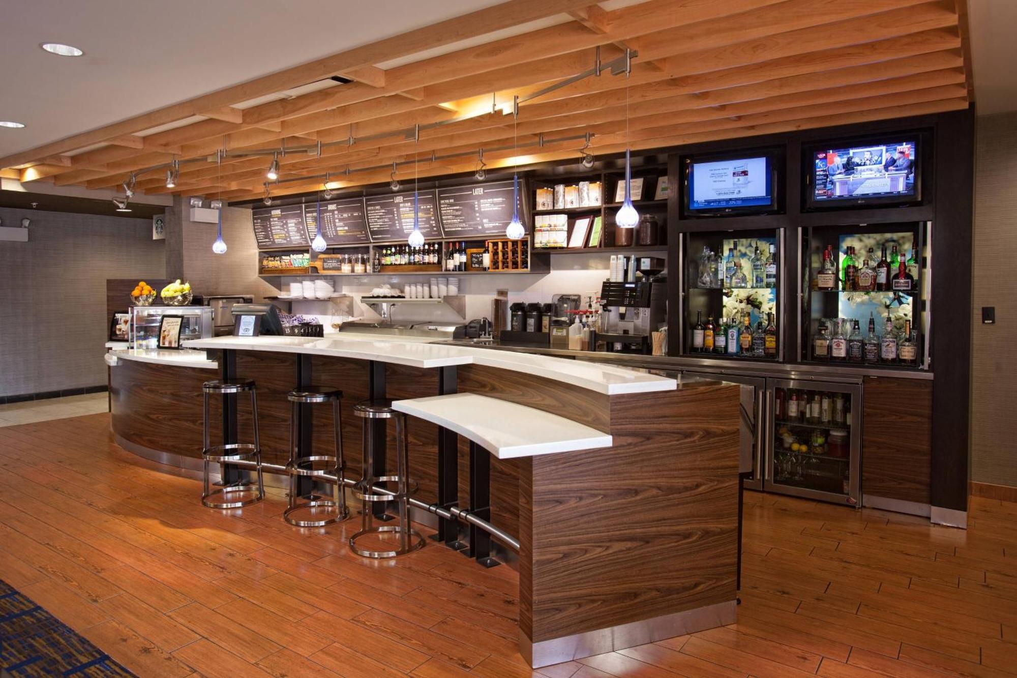 Courtyard By Marriott Fayetteville Exterior foto