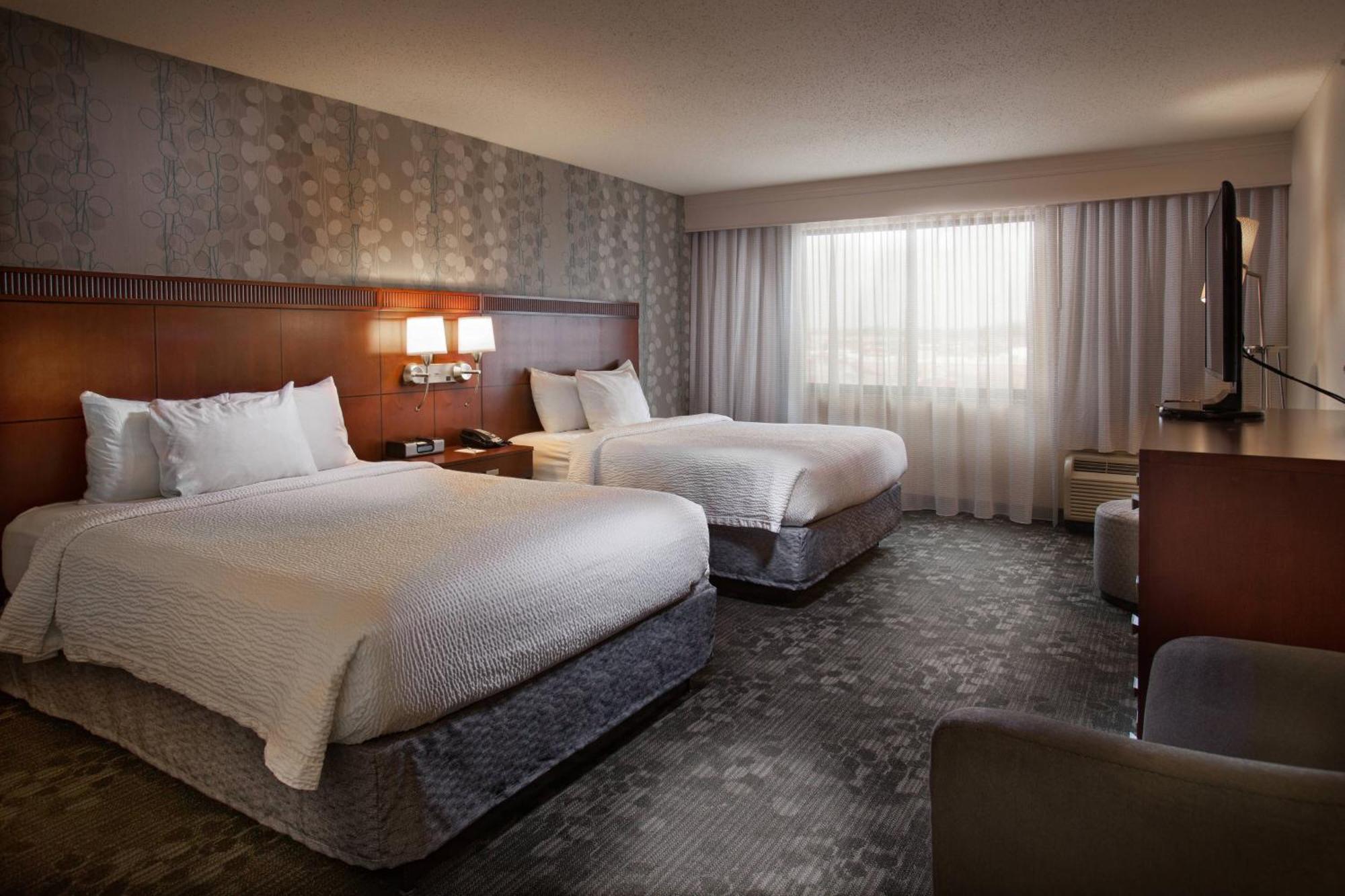 Courtyard By Marriott Fayetteville Exterior foto
