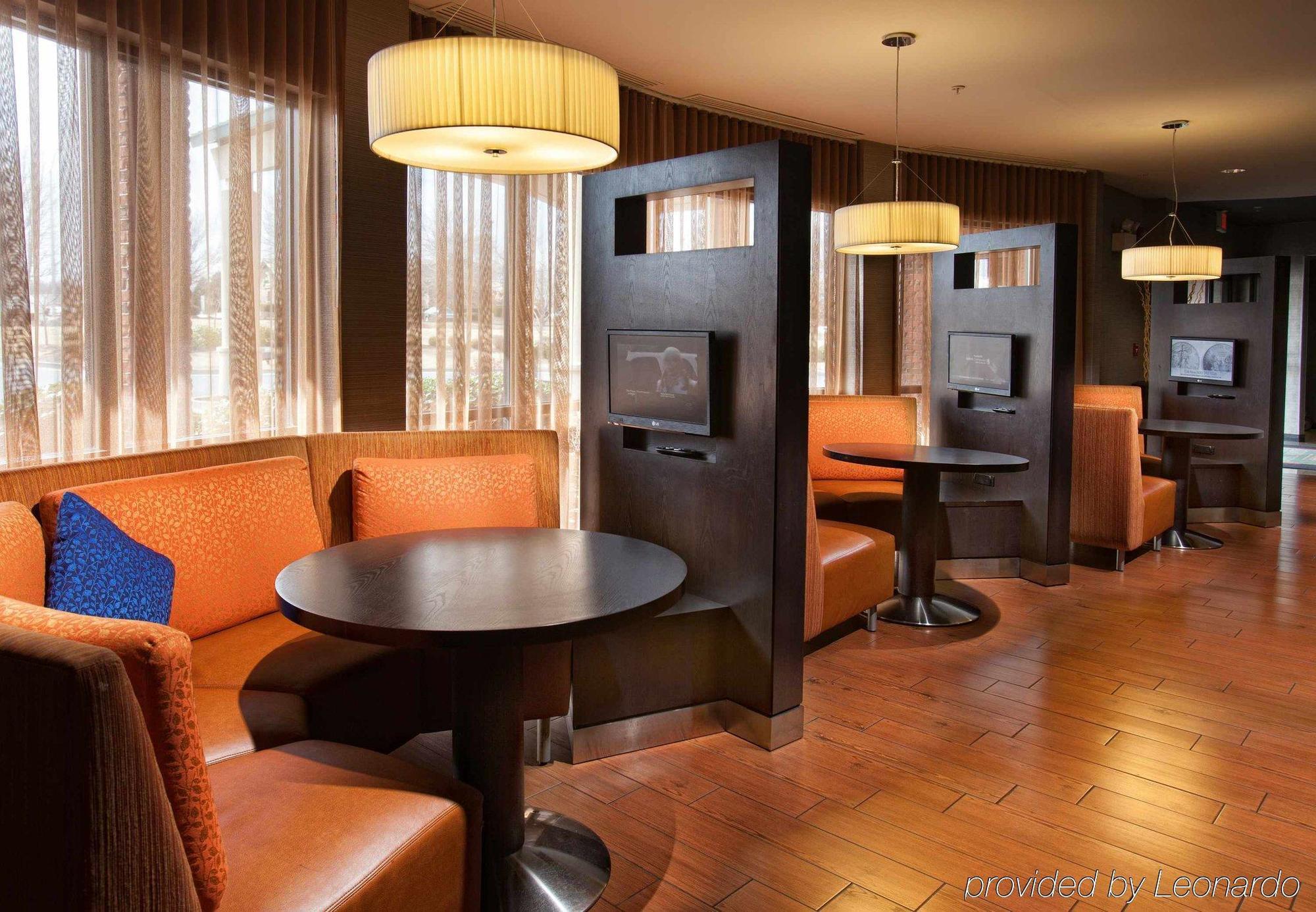Courtyard By Marriott Fayetteville Exterior foto