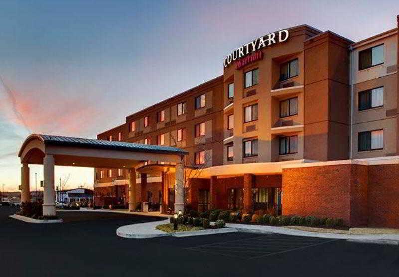 Courtyard By Marriott Fayetteville Exterior foto