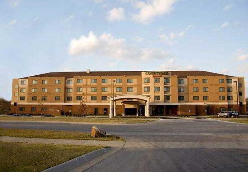 Courtyard By Marriott Fayetteville Exterior foto